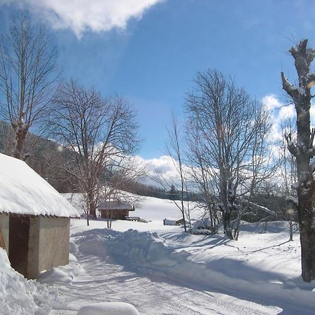 Auberge Des Montauds - Hotel & Restaurant Villard-de-Lans Esterno foto