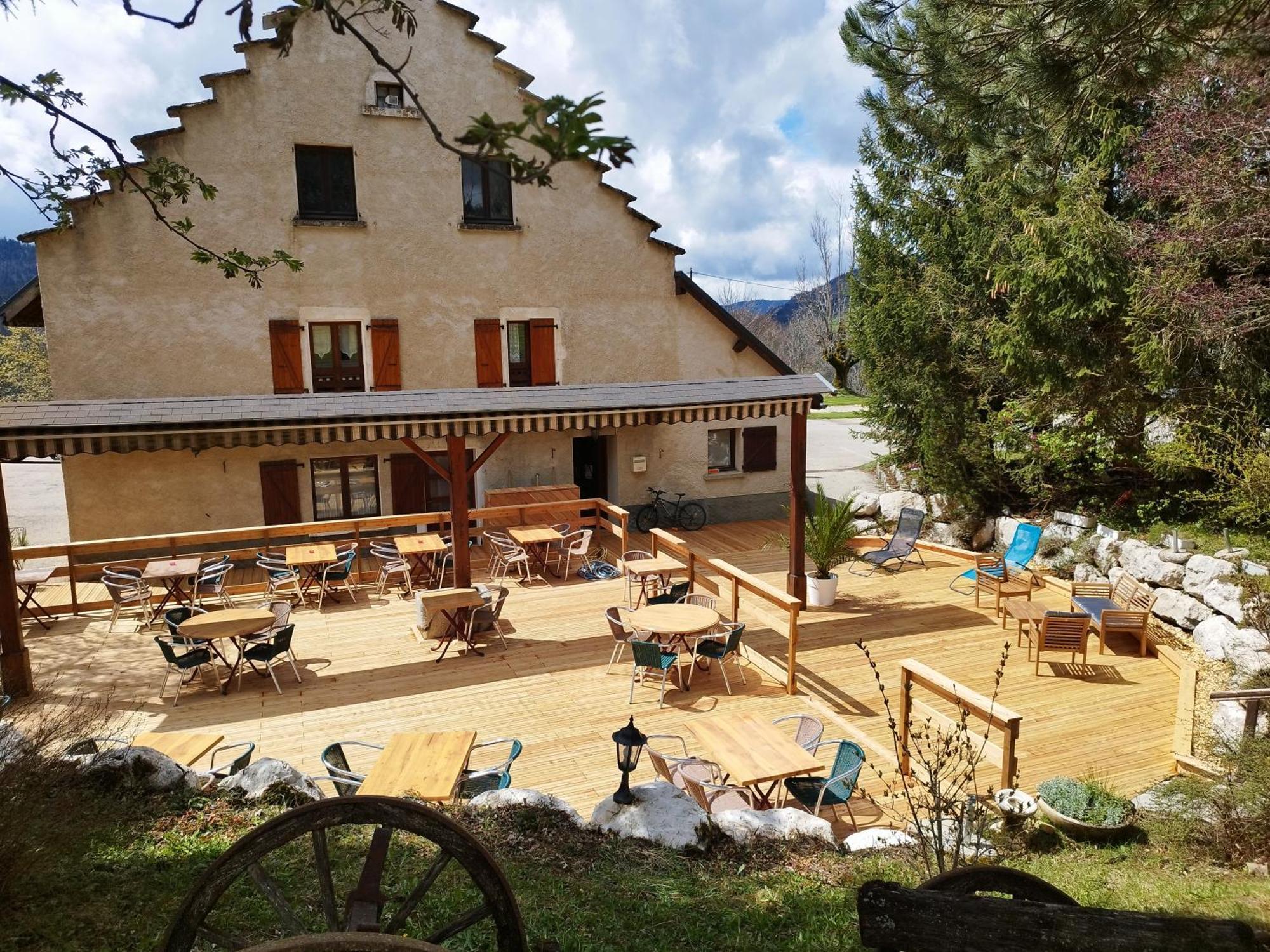 Auberge Des Montauds - Hotel & Restaurant Villard-de-Lans Esterno foto