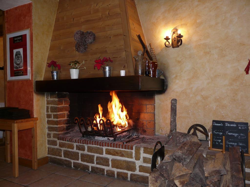 Auberge Des Montauds - Hotel & Restaurant Villard-de-Lans Esterno foto