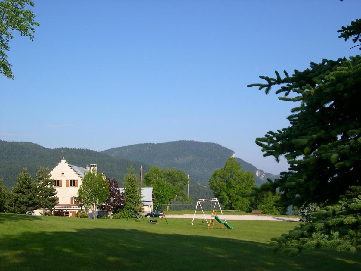 Auberge Des Montauds - Hotel & Restaurant Villard-de-Lans Esterno foto